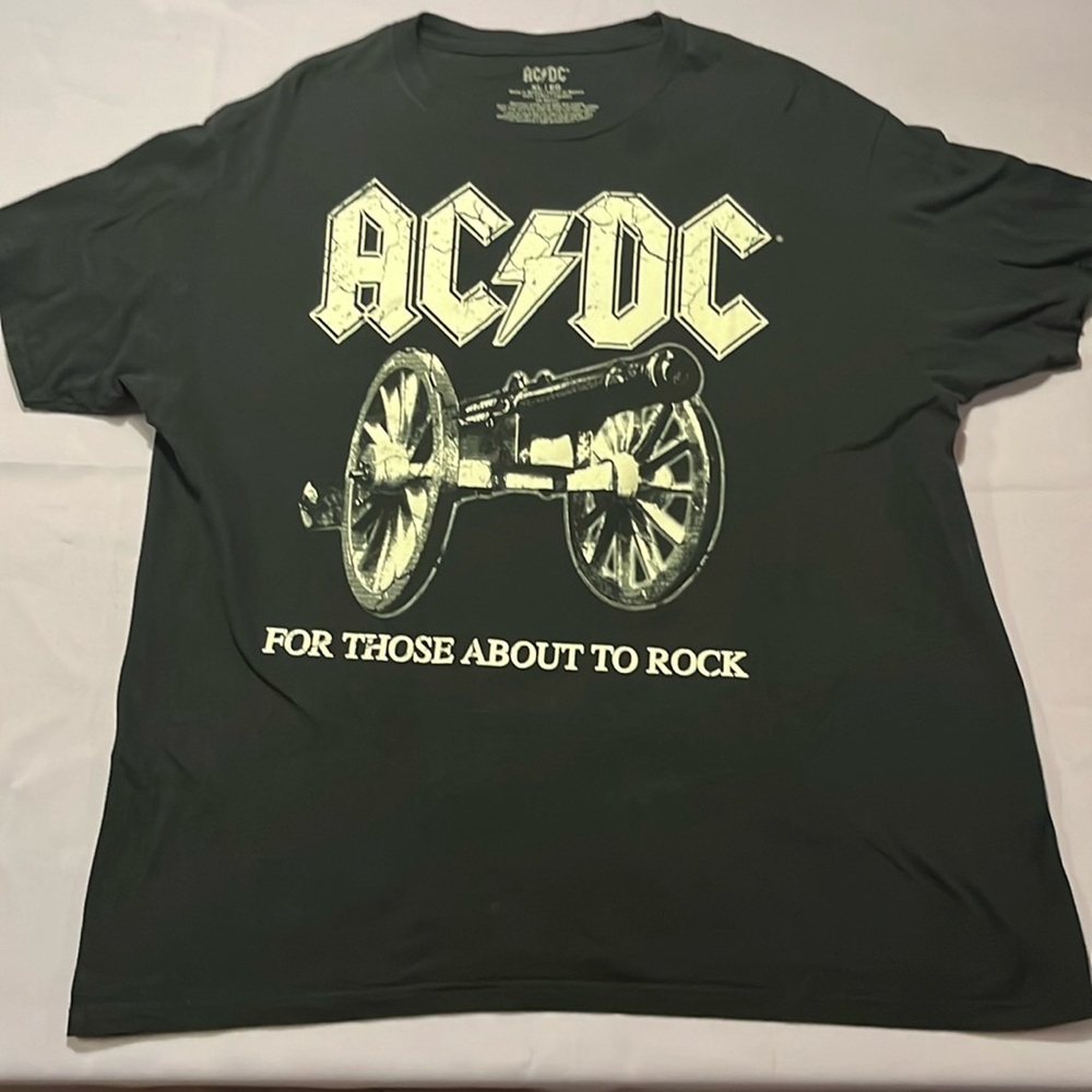 AC/DC tee